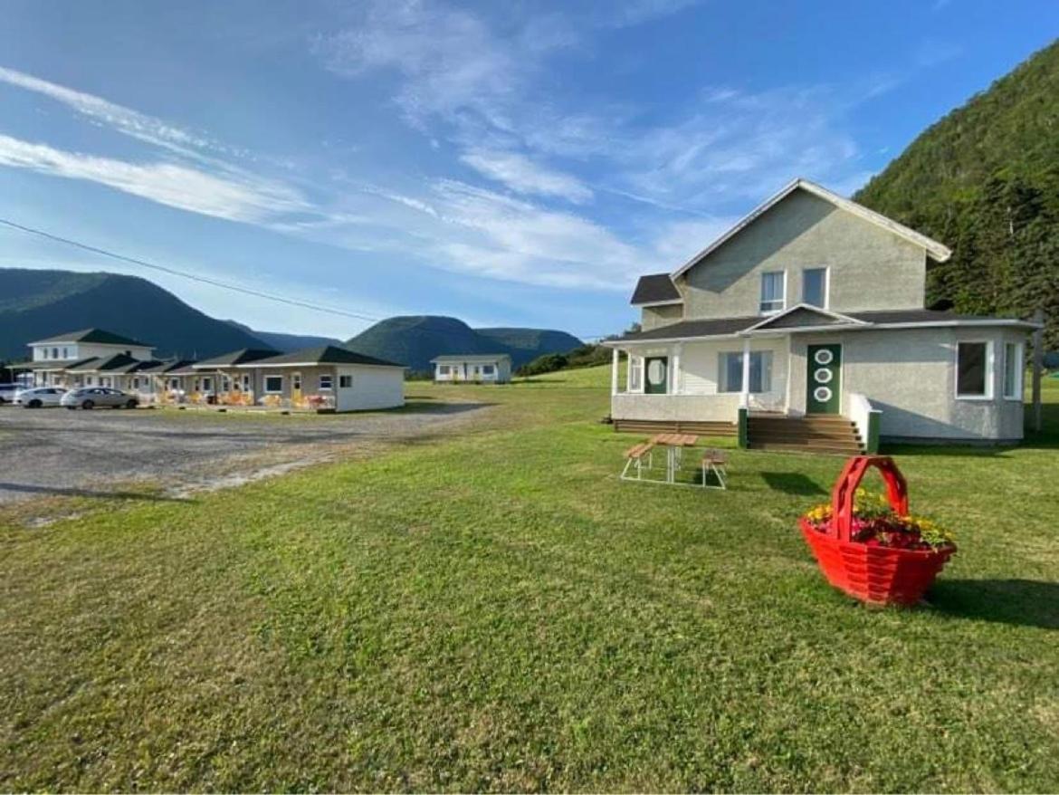 Chalets Bernatchez 圣皮埃尔山 外观 照片